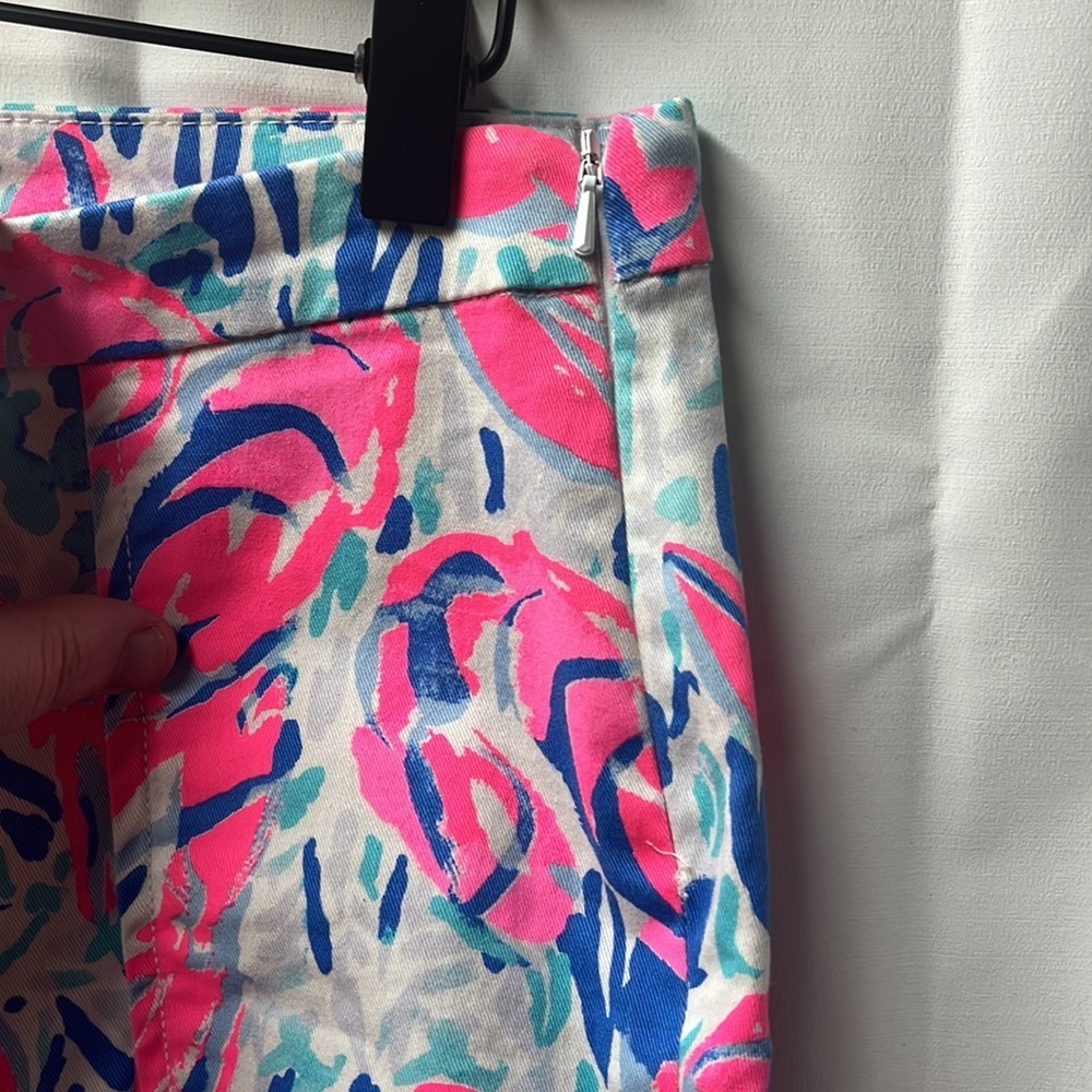 Lilly Pulitzer Blue Pink Lobster Side Zipper Shorts- 2 - Picture 4 of 5
